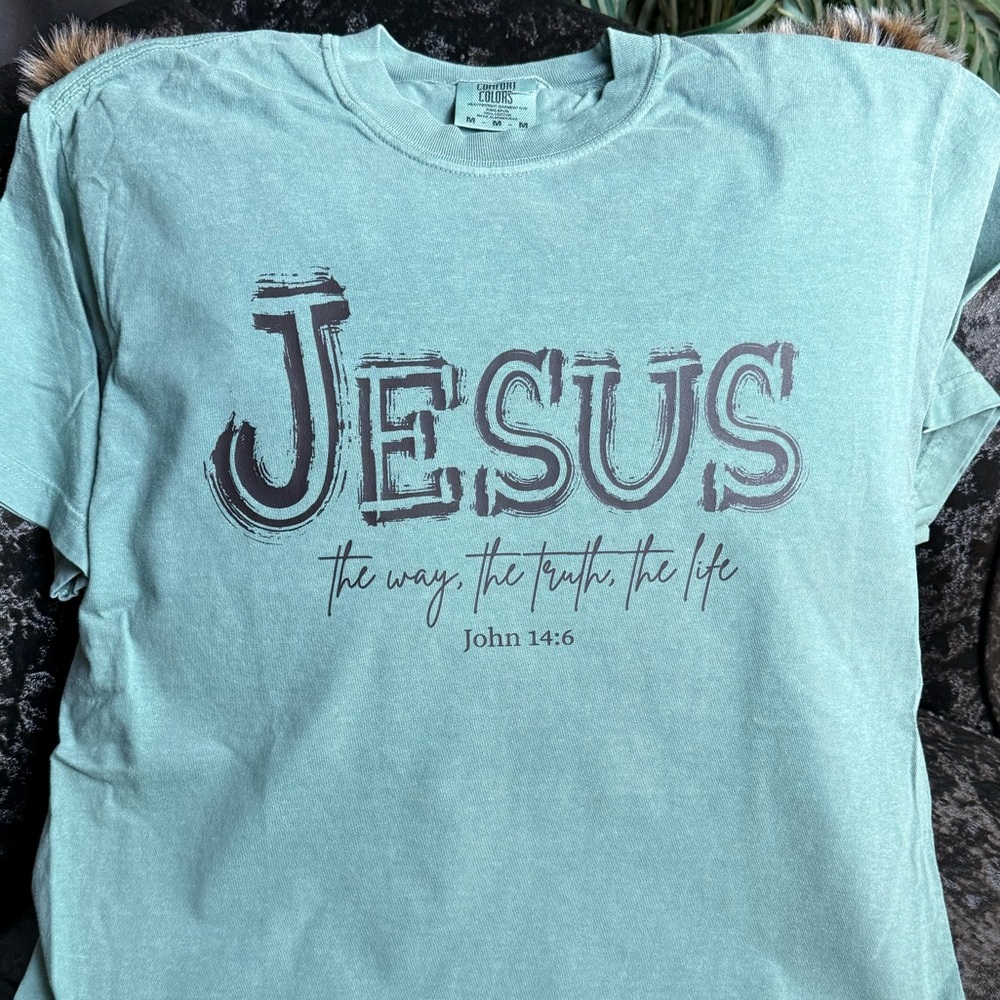Comfort Colors Pastel Green Jesus Tee